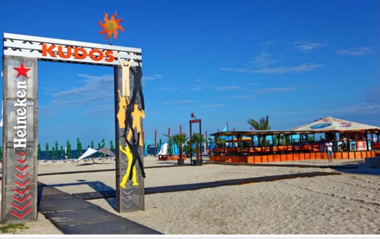 Gota Place Between And Sea Apartment Mamaia