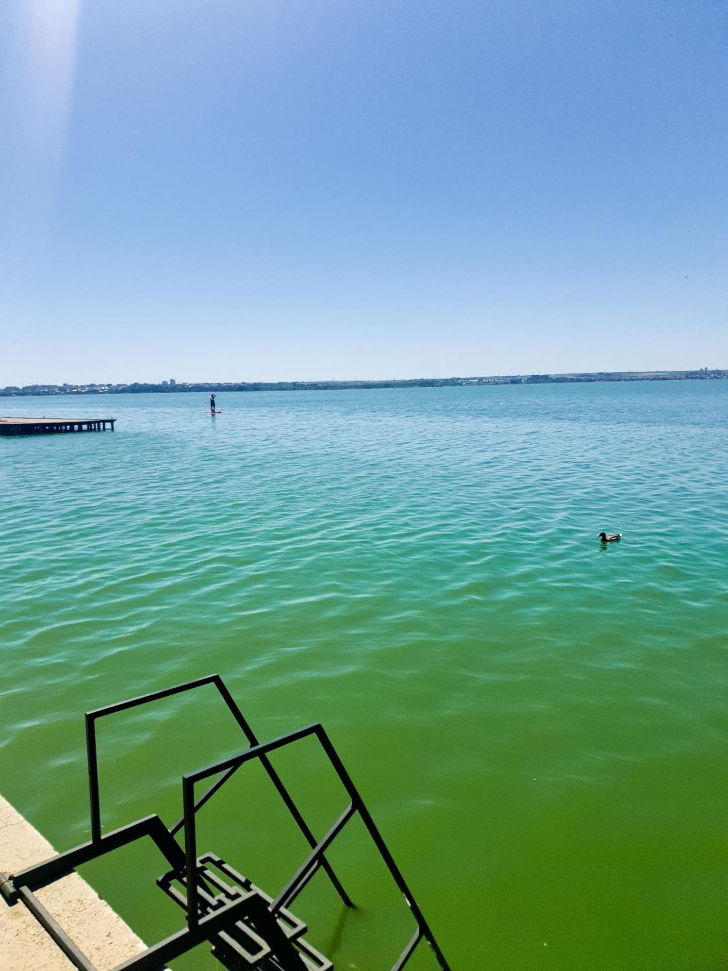 Gota Place Between And Sea Apartment *
